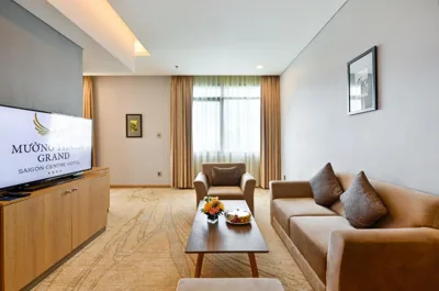 シティビュー付きエグゼクティブスイート — Muong Thanh Grand Saigon Centre Hotel